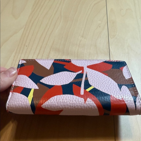 Kate Spade Red and Pink Leaf Print Wallet - Picture 4 of 4